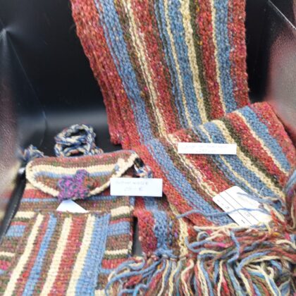 Schal und Tasche im Tweed-Streifen-Look